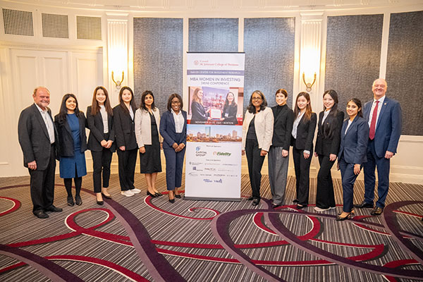 Image of participants at the MBA Women in Investing WIN Conference